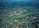 Die Donau bei Urfahr und Linz, Donau-km 2135,2–2133 : Ortschaft, Brücke